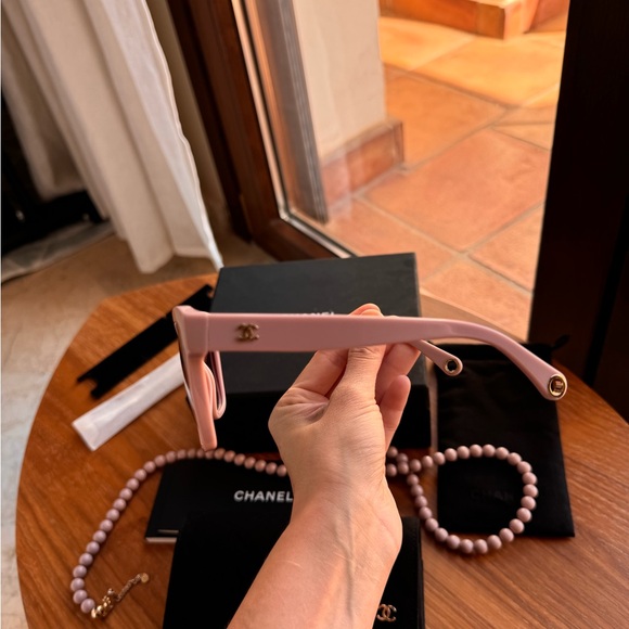 Chanel new sunglasses - Picture 6 of 10